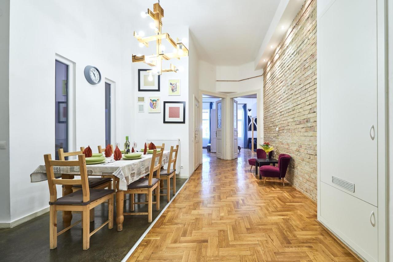 Large Apartment For Groups City Center Dist. VII Budapest Exteriör bild